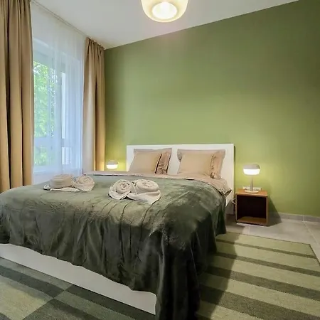 Green Home Törökbálint Buitenkant foto